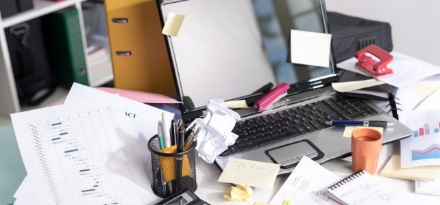 Kerro että olet kirjoittaja ilman että kerrot olevasi kirjoittaja